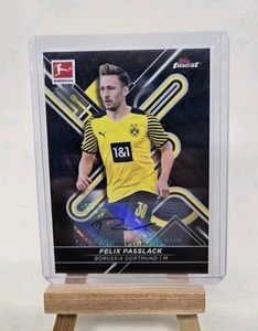 Felix Passlack Auto /150 2021-22 Topps Finest Bundesliga rifrattore onda nera - Foto 1 di 2