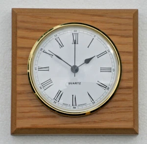 Orologio Rovere per Roulotte, Camper Quadrante Romano con Lunetta Ottone 85mm. (quadrato) - Foto 1 di 2