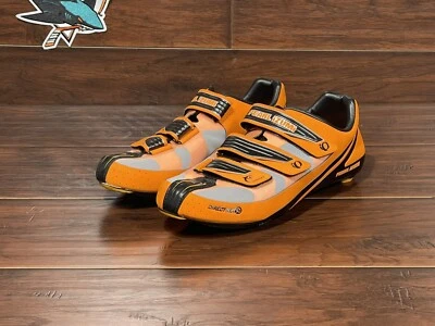 Велосипедные туфли мужские Pearl Izumi разделенный размер Octane SL III LT 41,5/8 и RT 40,5/7,5 - Изображение 1 из 4