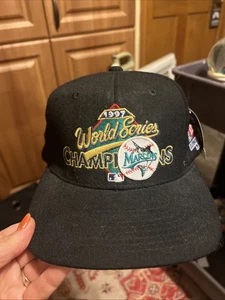 Vintage Florida Marlins World Series New Era SnapBack Hat NWT - Picture 1 of 5
