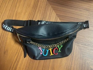 Juicy Couture Candy beschichtete schwarze Kunstleder Gürteltasche Crossbody Bauchtasche Neu ohne Etikett - Bild 1 von 5