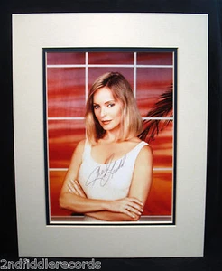 CHERYL LADD-Autographed Photograph In A Double Matted Display-CHARLIES ANGELS - Imagen 1 de 2
