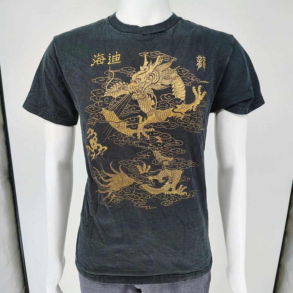 Camiseta gráfica vintage final dos anos 1990 início dos anos 2000 Liren Dragon preta e dourada (M) - Imagem 1 de 4