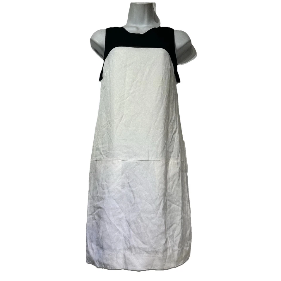 Vestido Poleci Negro Blanco Sin Mangas Arrugas Texturizado Talla 0 Foto 1 de 4