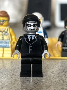 Lego Minifigure TLM - Executron (tlm028) - 70803 - Picture 1 of 5