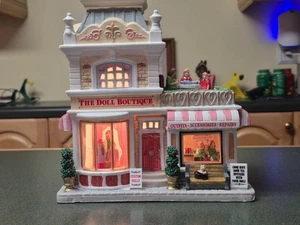 Lemax Christmas Village "The Doll Boutique" Porcelain Lighted Building 2019 Box - Picture 1 of 6