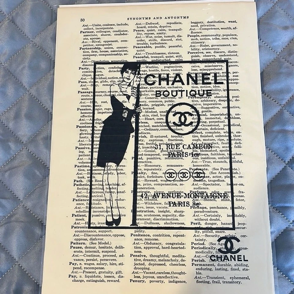 Página de libro de anatomía vintage con impresión artística Chanel Foto 1 de 1