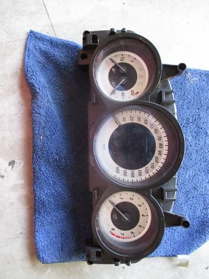 Cuadro velocímetro instrumento Mercedes-Benz W204 C250 2012-2014 A2049004309 OEM Foto 1 de 4