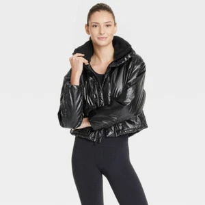 All in Motion Women's Midweight Puffer Jacket Water/Wind Resistant Black XS NWT - Picture 1 of 2