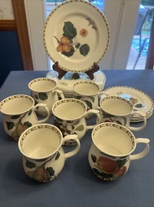19 Stück Queen’s Hooker’s Fruit Royal Horticultural Society Bone China Mittagessen - Bild 1 von 6