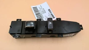 Door Switch FRONT PASSENGER SIDE HYUNDAI EQUUS 13 93575-3N000VM5 - Picture 1 of 5