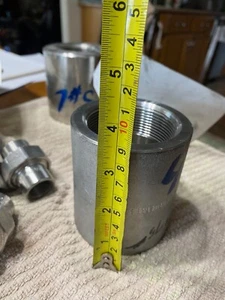 Acoplamiento de tubería de acero inoxidable 316, acoplador de tubería hembra de 2" - Imagen 1 de 4
