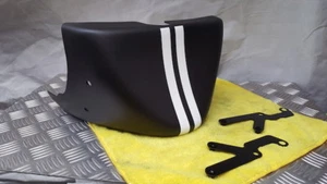 TRIUMPH ROCKET 3 MATT SCHWARZ & WEISS BAUCHPFANNE FIBERGLAS - Bild 1 von 7