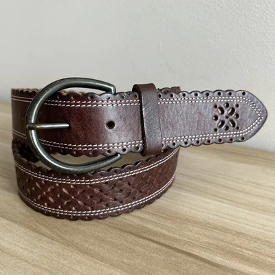 Cinturón cosido Aeropostale para mujer pequeño de cuero marrón con ojales 1,5 bronce de colección Y2K? Foto 1 de 4