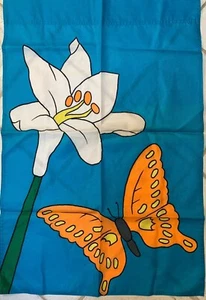 LILY WHITE & BUTTERFLY FLAG INDOOR/OUTDOOR DECOR 42” X 28” BRIGHTLY COLORED WOW! - Picture 1 of 2