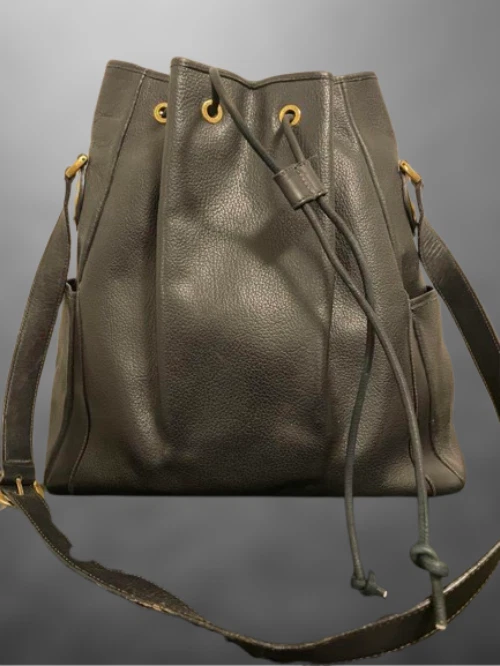 Authentic Gucci Drawstring Shoulder Bag Women's Black Color Leather Bag Italy - Image 1 of 4