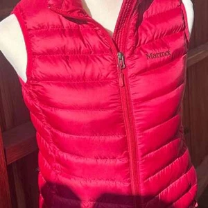 Marmot red down puffer vest #winteraccessories #Marmot - Picture 1 of 3