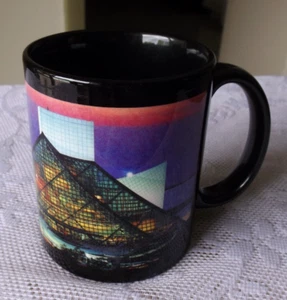 ROCK AND ROLL HALL OF FAME + MUSEUM CLEVELAND COFFEE CUP MUG * 10 OZ. * 1995 * - Picture 1 of 5