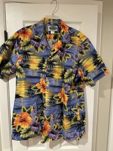 Men’s L Hawaiian Islands Brand Flowered Hawaii Shirt - Picture 1 of 5