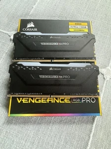 Corsair Vengeance RGB Pro Desktop Memory 32GB (2x16GB) DDR4 3600MHz RAM - Afbeelding 1 van 4
