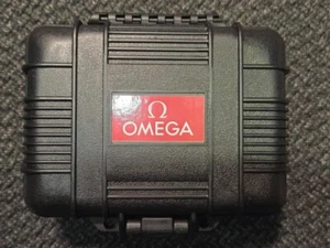 Ω Omega Single Black Watch Collector Travel Presentation Storage Display Box - Picture 1 of 10