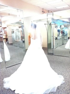 OLEG CASSINI / Tulle / One-shoulder / Bridal Wedding Dress Gown - Size 6 - Picture 1 of 4