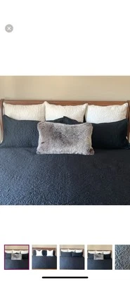 King size Back Quilt & 2 Shams - Image 1 of 4