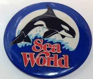 Vintage 3" Button Pin / Macaron SEA WORLD 1980 - Picture 1 of 10