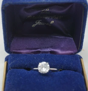 The Vanderbilt Jewel, anello solitario vintage anni 80 1 ct misura 6 zirconi - Foto 1 di 5