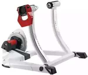 Qubo Power Fluid Turbo Trainer - Picture 1 of 8
