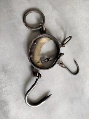 peson ancien XVIII ou XIX . Balance romaine poids - Photo 1/4