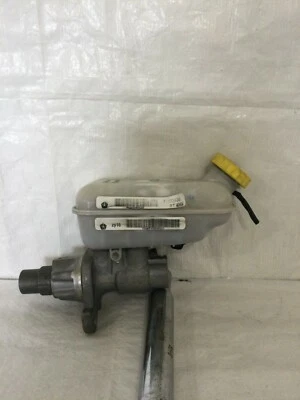 2012 Dodge Grand Caravan Master cilindro de freio elétrico fabricante de equipamento original - Imagem 1 de 4