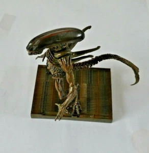 Alien Konami SF Movie Selection Vol.2 New Warrior ( Resurrection 1997) Candy Toy - Picture 1 of 3