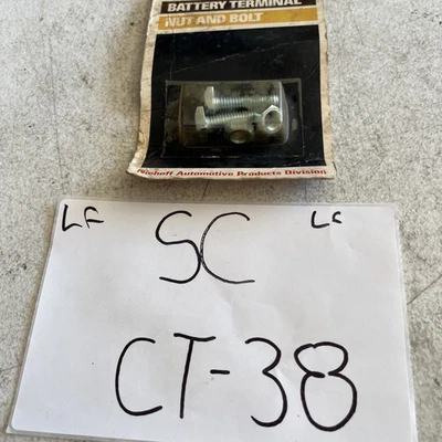 Tuerca y perno de terminal de batería TRW, 52-010 Foto 1 de 2