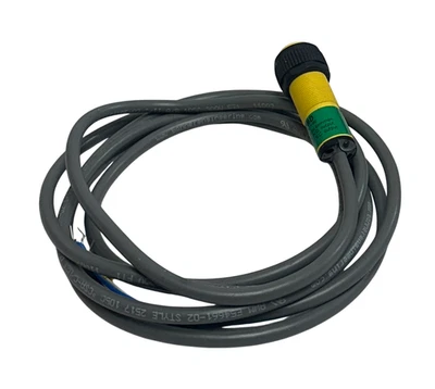 BANNER S18SN6D / 29407 PROXIMITY SENSOR BARREL-MOUNT 10-30VDC 150mA 2M USNP - Image 1 of 3