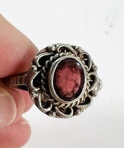 Vintage 925 Sterling Silver Garnet Gemstone Ring Size 9 - Picture 1 of 8
