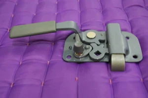 TOYOTA LAND CRUISER FJ40 FJ45 BJ40 BJ42 TAIL GATE LOCK NEW - Picture 1 of 5