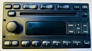 FORD OEM 2006-2011 CROWN VIC ESCAPE GRAND MARQUIS CD AM/FM RADIO - Picture 1 of 8