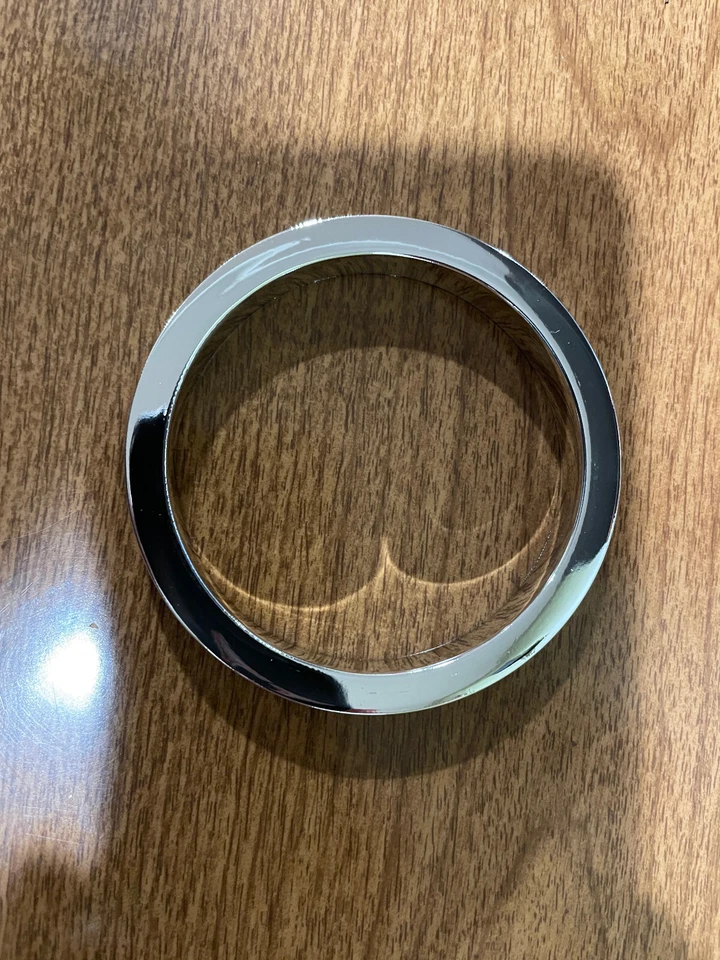 Anillos de ajuste cromados para luces traseras para Dodge Dart 1964. Por par Foto 1 de 3