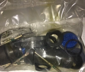 RPE117-151-P05N CROUSE HINDS .625 TO .875 CABLE DIAMETER RANGE PLUG - Picture 1 of 4