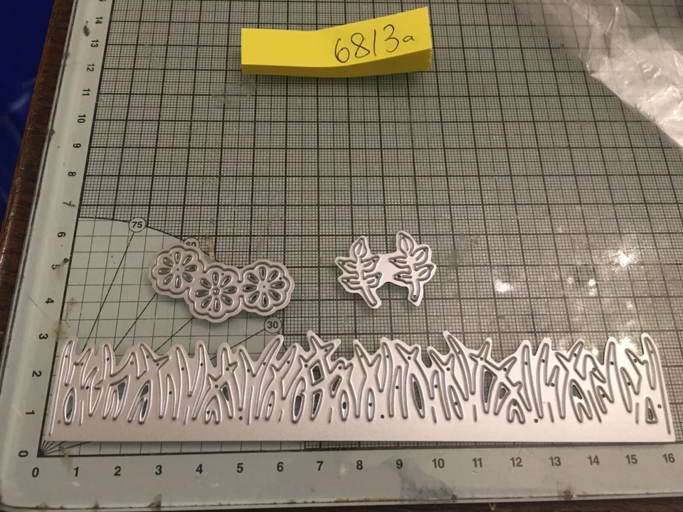 Trimcraft grassy meadow die set ref6813a   **SALE** - Image 1 of 1