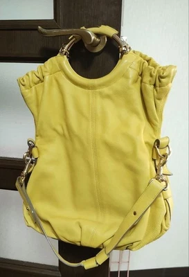 Bolso de Mano Escada Bolso de Hombro Cartera en Amarillo USADO ¡Como Nuevo de Japón! Foto 1 de 4