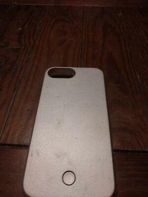 Iphone 7 plus led light up case - Image 1 of 2