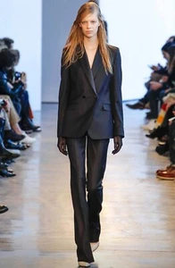 Theory 2014 Runway 'Jarter' Black Wool Tuxedo Blazer Jacket - UK 8 - US 4 - Picture 1 of 2
