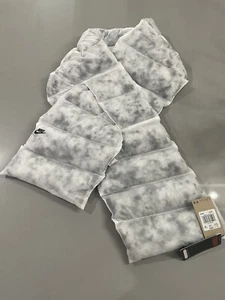 NEW!! Nike Scarf  FB2319-102 Thermometer Insulation Unisex RARE!! - Picture 1 of 6