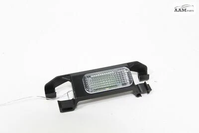 AUDI A5 QUATTRO 2018-24 DELANTERO LADO DEL CONDUCTOR INTERIOR LÁMPARA DE CORTESÍA CON SOPORTE OEM Foto 1 de 4