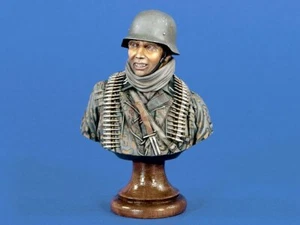Verlinden 200mm (1/9) German Panzergrenadier Battle of the Bulge WWII Bust 1501 - Picture 1 of 1