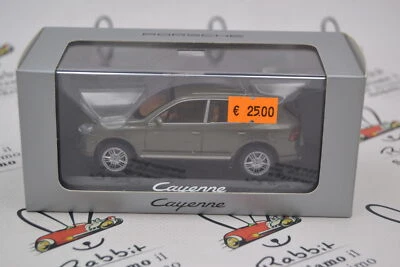 DIE CAST " PORSCHE CAYENNE " MINICHAMPS 1/43 (WAP 020 613 17) - Immagine 1 di 2