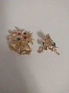 Vintage Avon Weihnachten Rentier Tac Pin & Glocken Brosche goldfarben & Strass  - Bild 1 von 6
