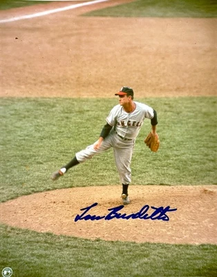 Foto firmada por Lou Burdette California Angels MLB 8x10 golpes menores - certificado de autenticidad/boleto de espectáculo Foto 1 de 2